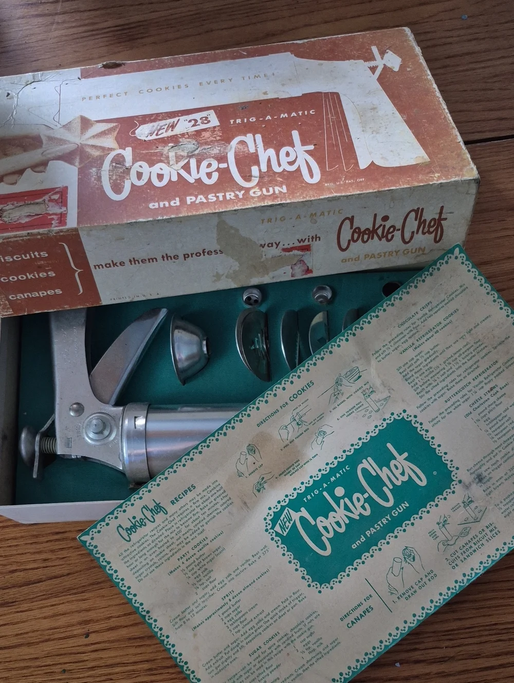 Cookie-Chef Vintage Pastry Gun in Silver
